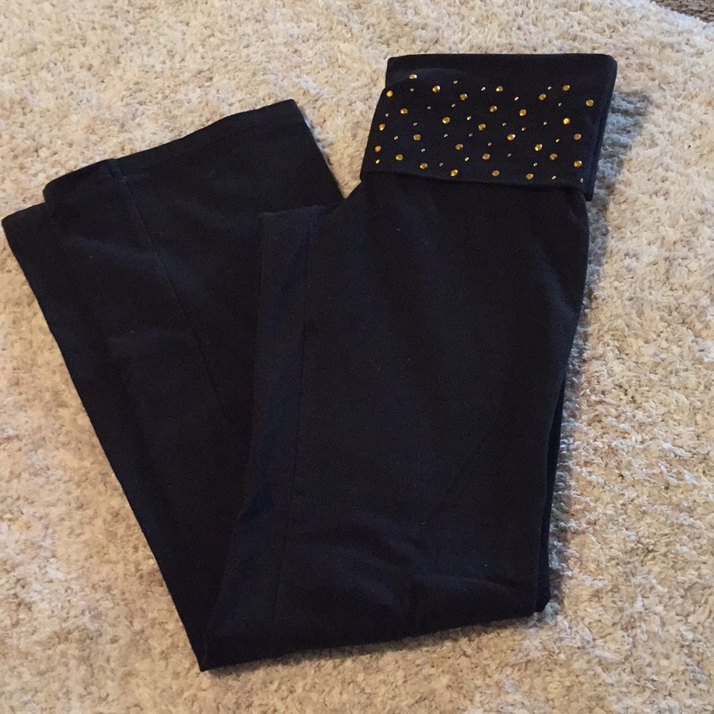 VS yoga pants